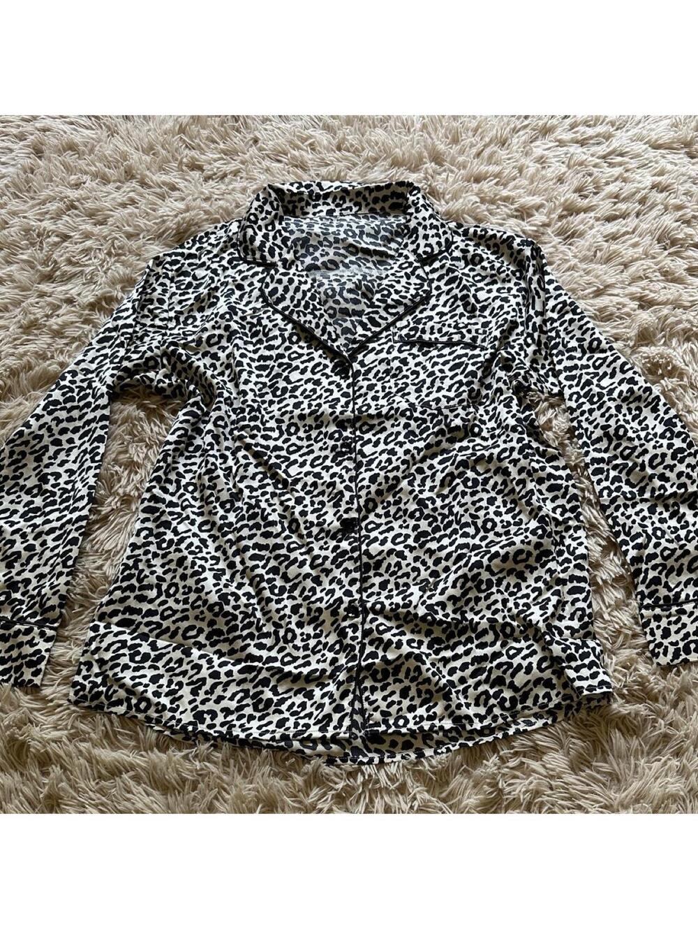Women's Leopard Print Button-Up Shirt Size M